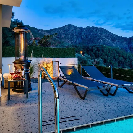 Oxy Private Pools & Seaview & Heated Indoor Pool * Göcek